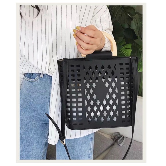 Handbags - “Arielle” Black crossbody / Tote Bag